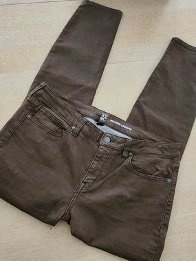 New York & Company Mid-Rise Legging Jeans